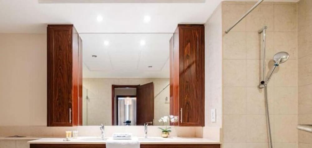 1B-Burj Res T7-302B by bnbme homes — фото 1