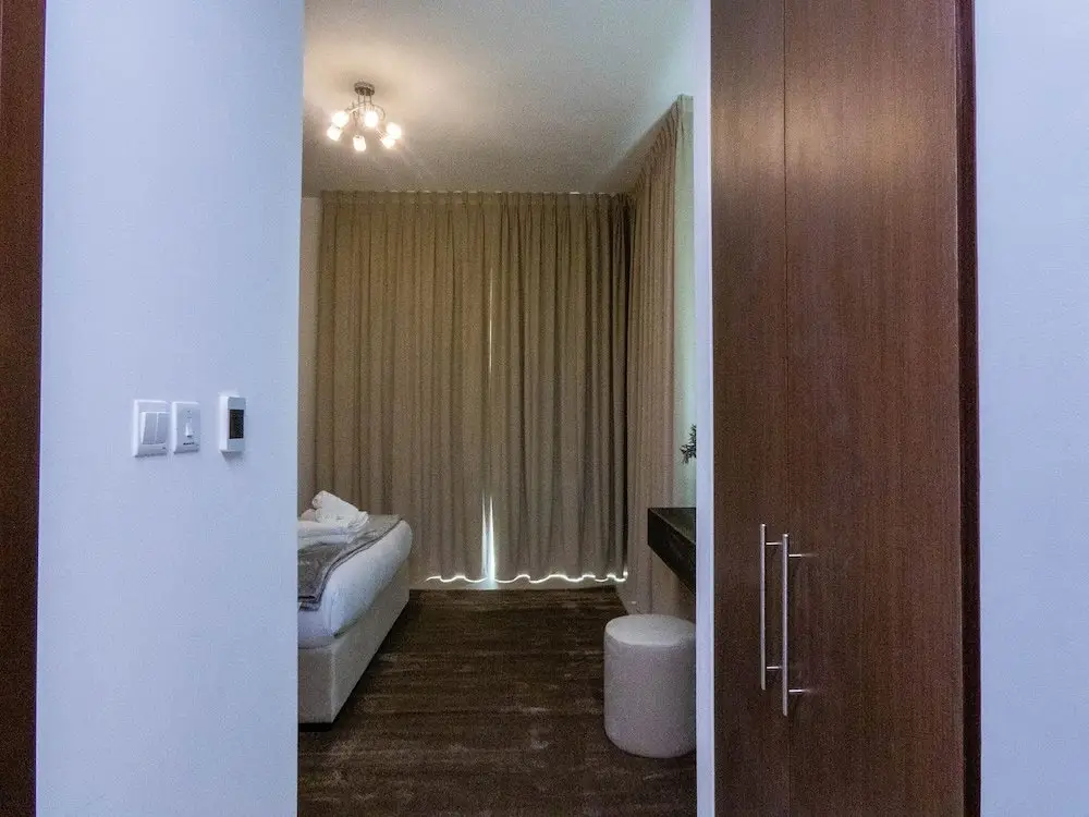 Дубай: Stylish 1BR Apartment in Al Barsha Dubai