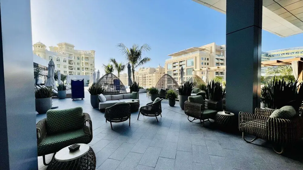 LUX Iconic Views at Palm Tower Suite 4 — фото 1