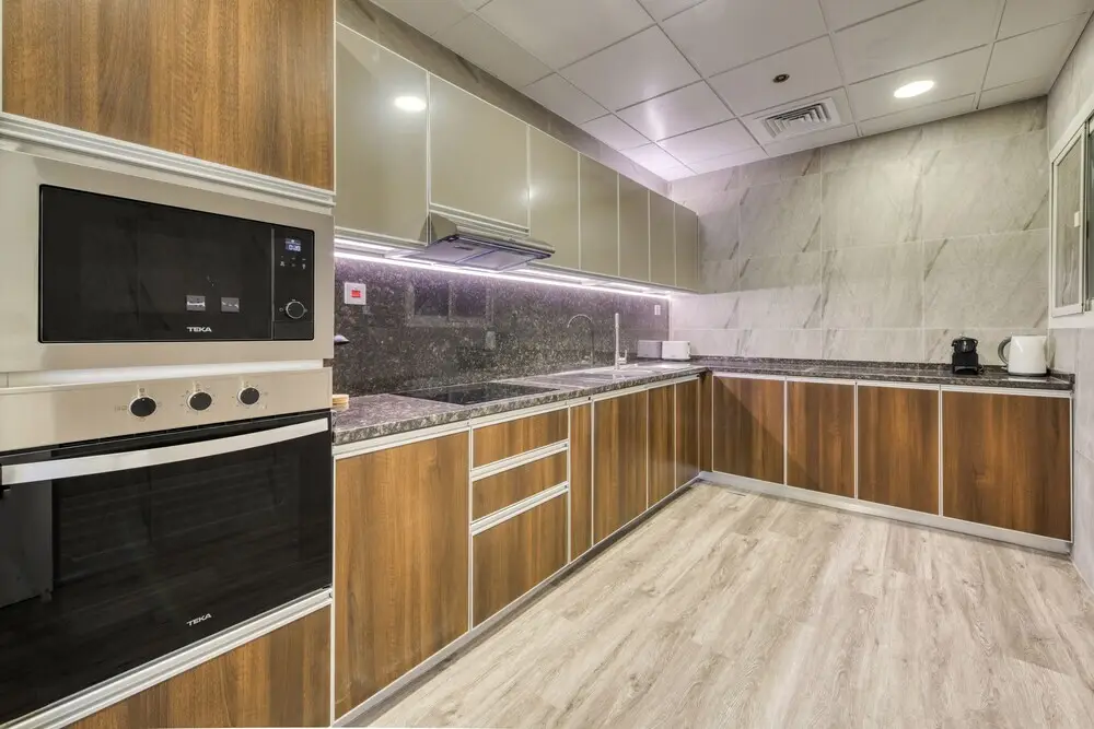 Дубай: Luxury 4BR Apartment in Horizon Towers