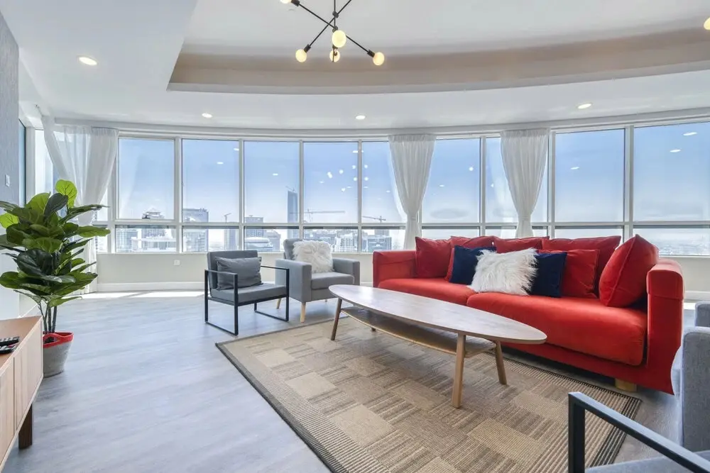 Дубай: Luxury 4BR Apartment in Horizon Towers