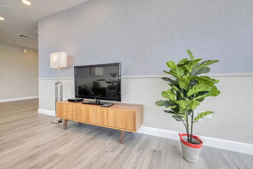 Дубай: Luxury 4BR Apartment in Horizon Towers