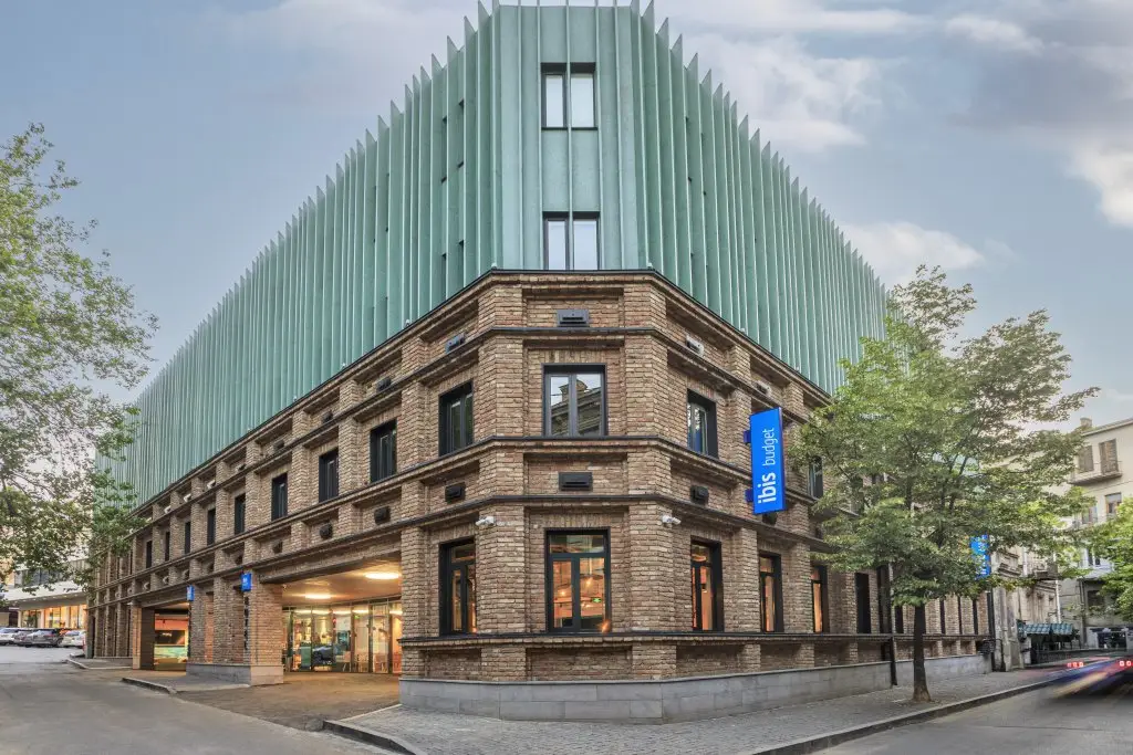 Отель Ibis budget Тбилиси Центр — фото 1