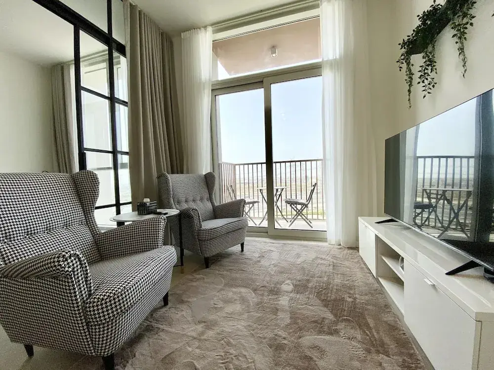 Дубай: Marco Polo - Elegant & Delightful 2BR Apt with Scenetic Views