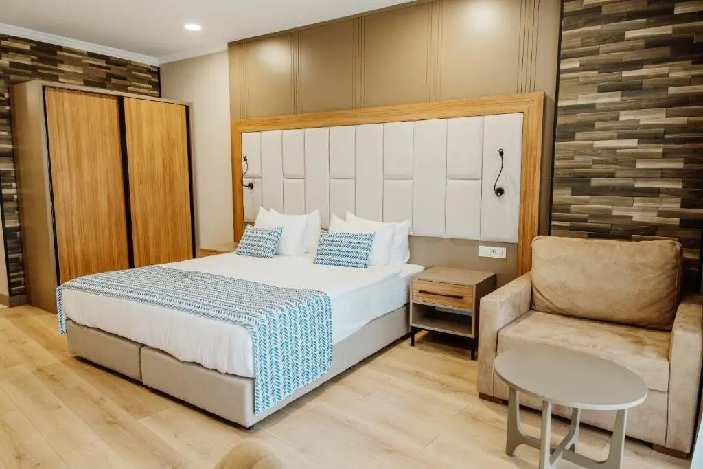 Батуми: King Solomon Hotel Батуми