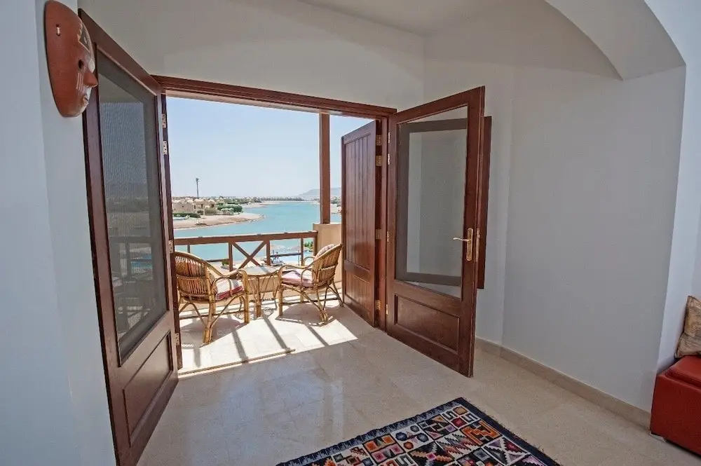 Эль-Гуна: Apartment Overlooking Pool & Lagoon