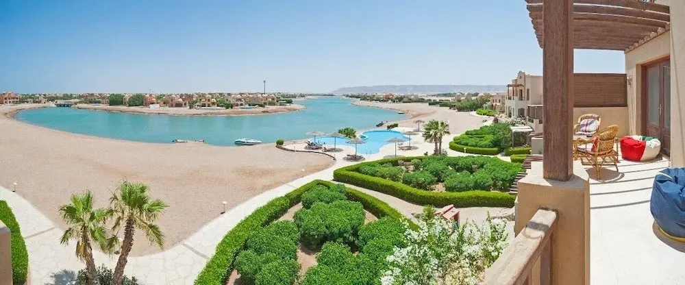 Эль-Гуна: Apartment Overlooking Pool & Lagoon