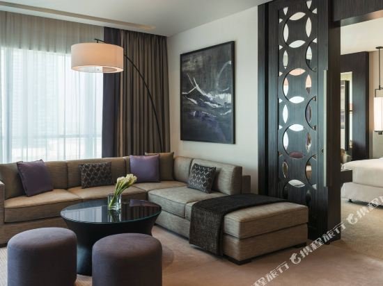 Дубай: Sheraton Grand Hotel Apartments, Dubai
