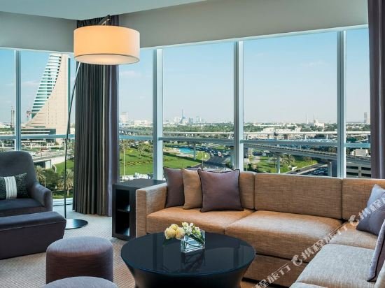 Дубай: Sheraton Grand Hotel Apartments, Dubai