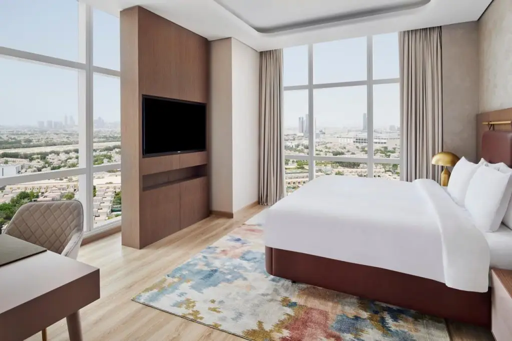 Дубай: Отель Mövenpick Hotel Jumeirah Village Triangle