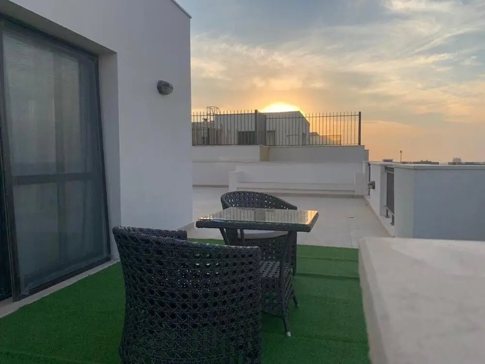 Каир: Roof Studio for rent in Eastown new Cairo
