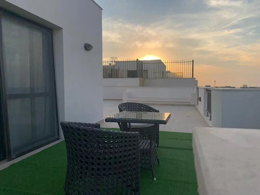 Каир: Roof Studio for rent in Eastown new Cairo