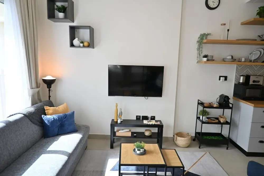 Contemporary 1BR Sleeps4 Balcony/Pool/Gym/DXBHills — фото 1