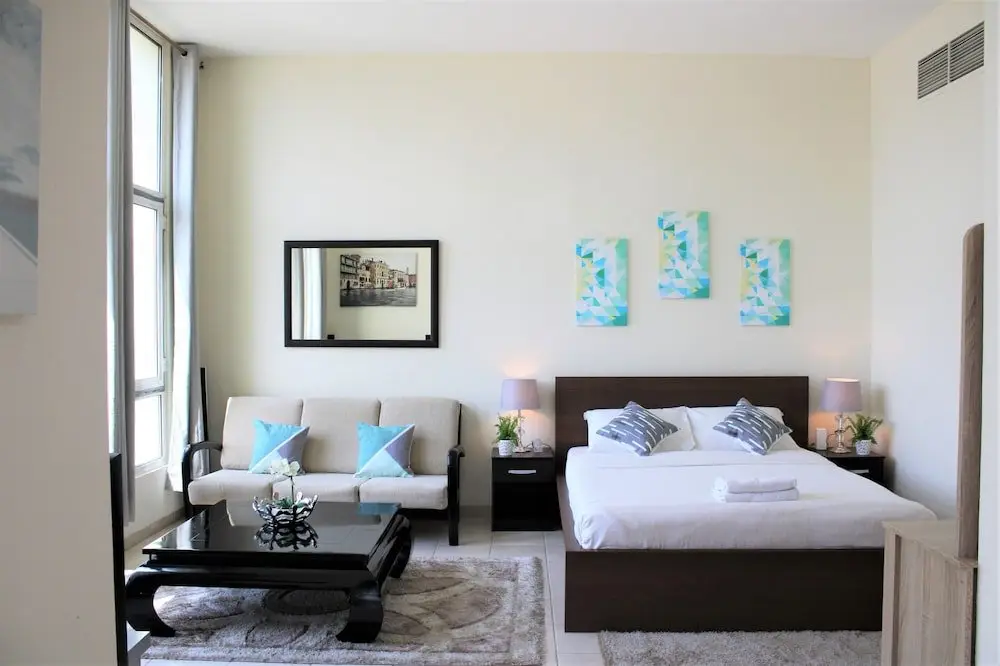 Дубай: IRN - Spacious Studio in Discover Garden