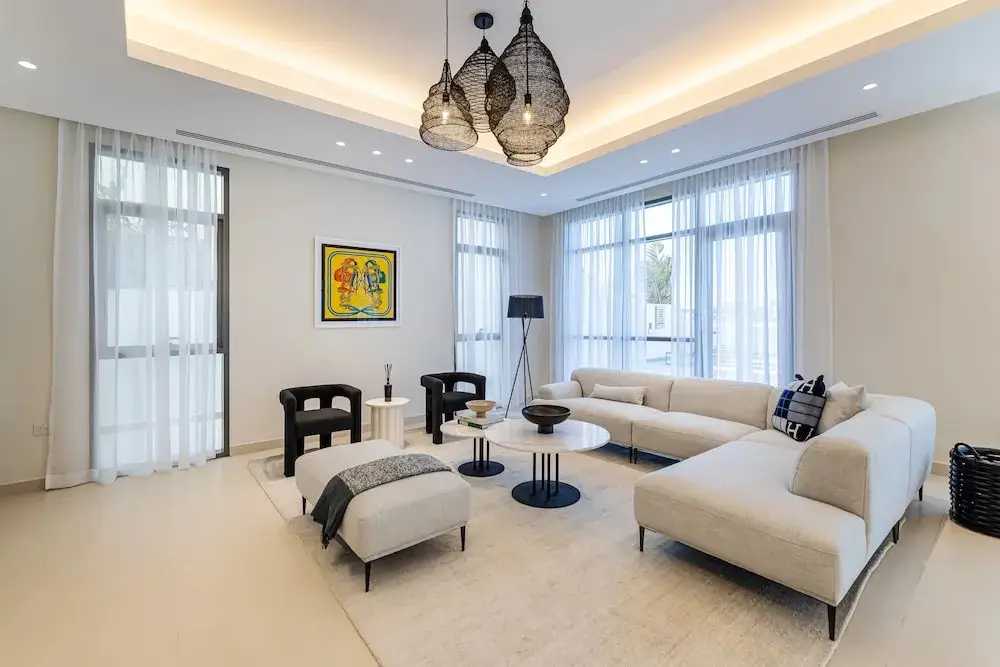 Дубай: Luxurious 5 Bed Villa 60B Palm Jumeirah