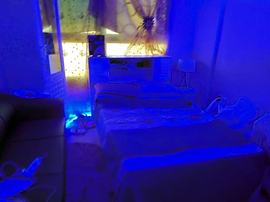 Дубай: DUBAI CREECK REALTY Hostel Deluxe Studios