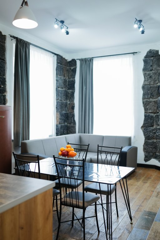 Гюмри: Апартаменты Aros Apartment