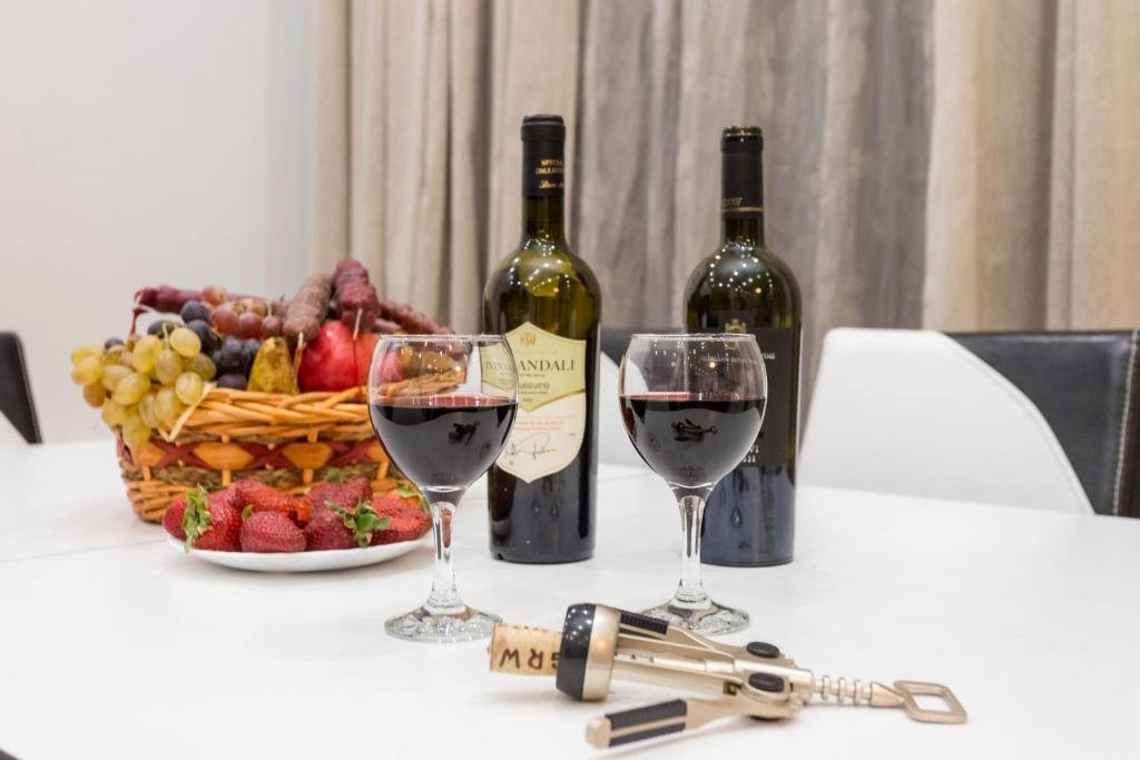 Тбилиси: Serviced Apartment on Rustaveli Avenue