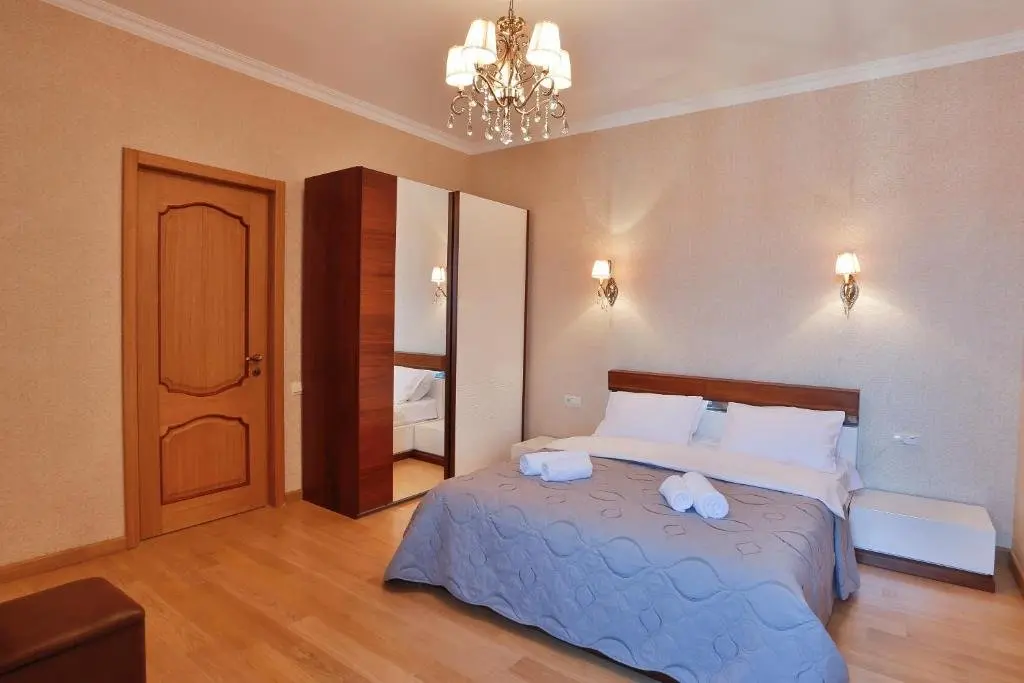 Тбилиси: Serviced Apartment on Rustaveli Avenue