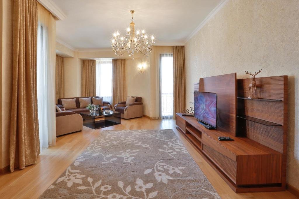 Тбилиси: Serviced Apartment on Rustaveli Avenue