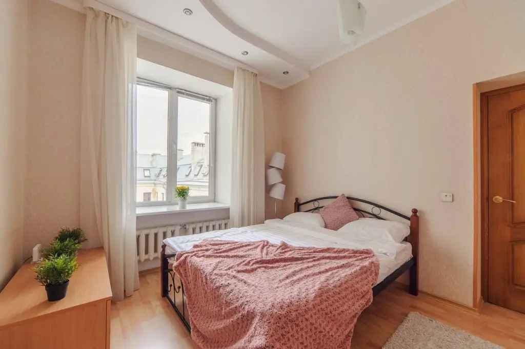 Минск: Апартаменты 3-комнатные HomeApart К.Маркса, 25