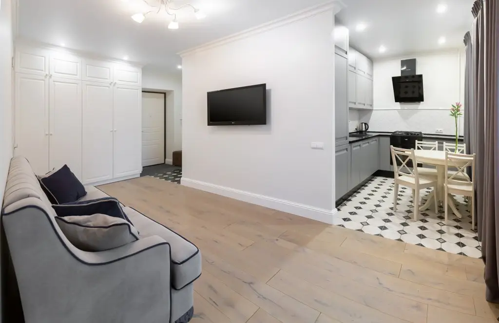 Минск: Апартаменты 3-комнатные HomeApart пр-т Независимости, 42