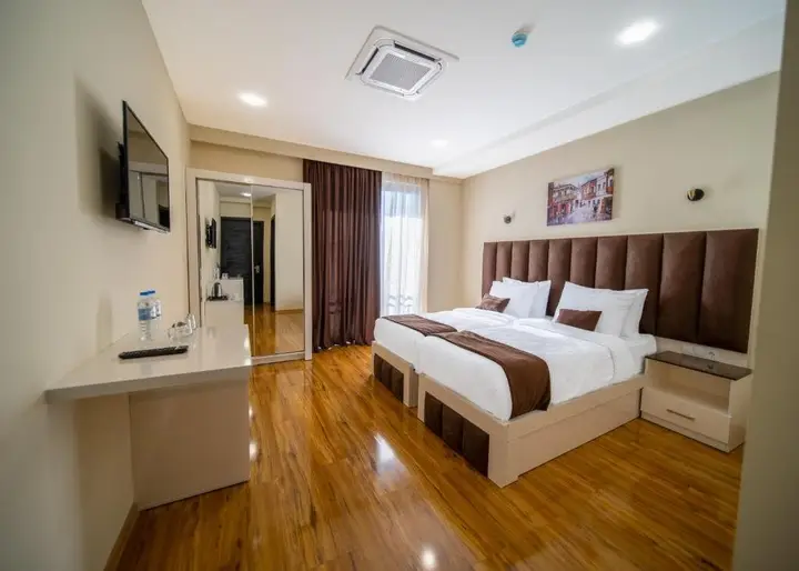 Тбилиси: Отель Residence Plaza Mimino
