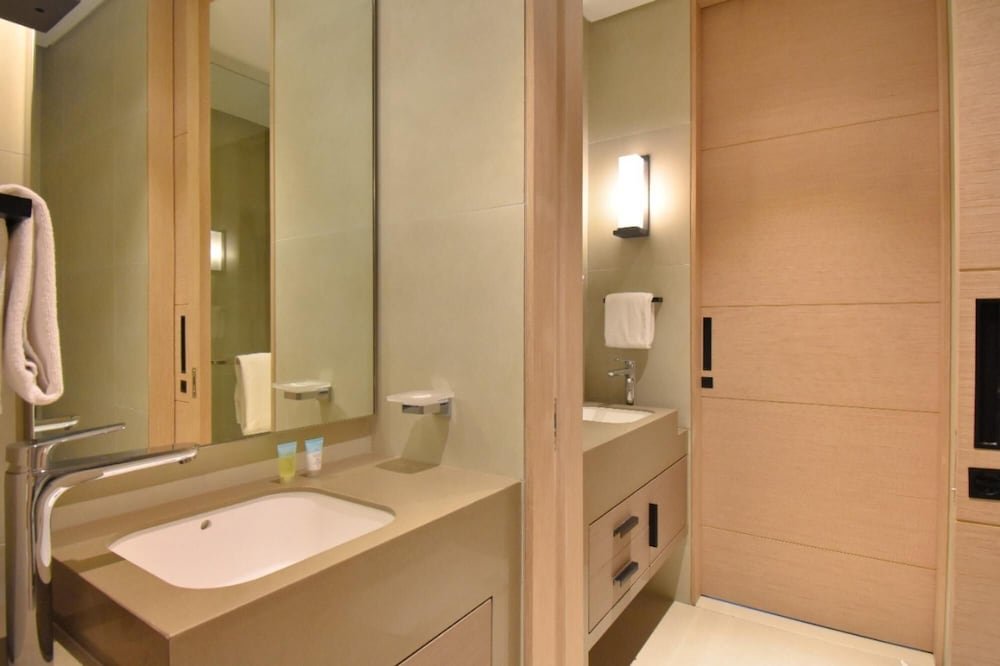 Дубай: Private Beach Address JBR