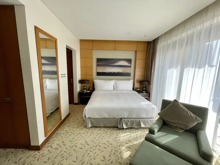 Дубай: The residences at The Address Dubai Mall