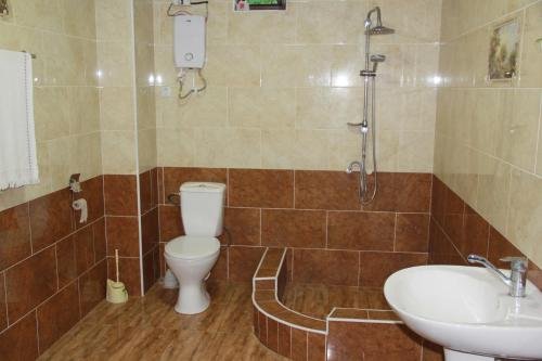 Паки: Svaneti, Hotel Ushguli