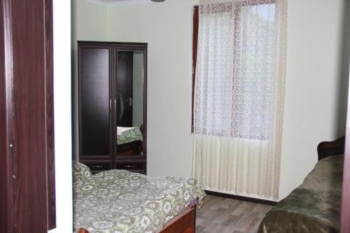 Паки: Svaneti, Hotel Ushguli