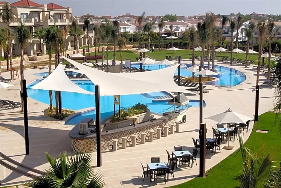 Айн-Сохна: Jaz Little Venice Golf Resort.