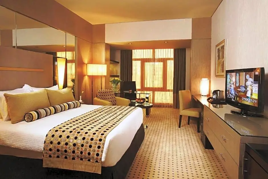 Дубай: Time Grand Plaza Room & Suites