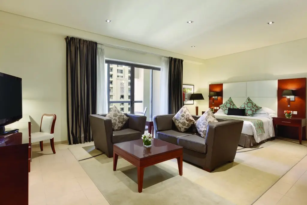 Дубай: Delta Hotels by Marriott Jumeirah Beach Apart (Ex. Ramada Plaza Jumeirah Beach Apart)