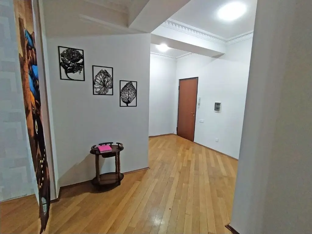 Баку: One bedroom apartments near Nizami metro