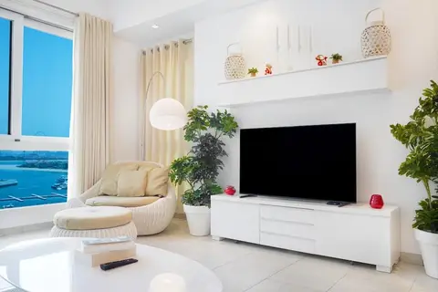Modern and Airy 2BR in Palm Jumeirah — фото 1