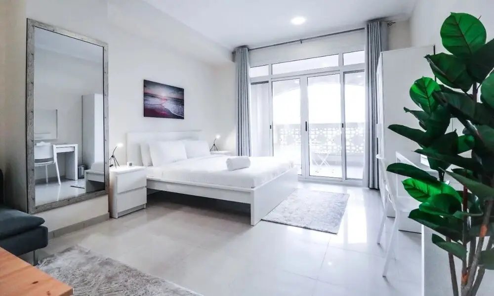 Дубай: Stylish Studio Silicon Oasis by Bnbme Homes