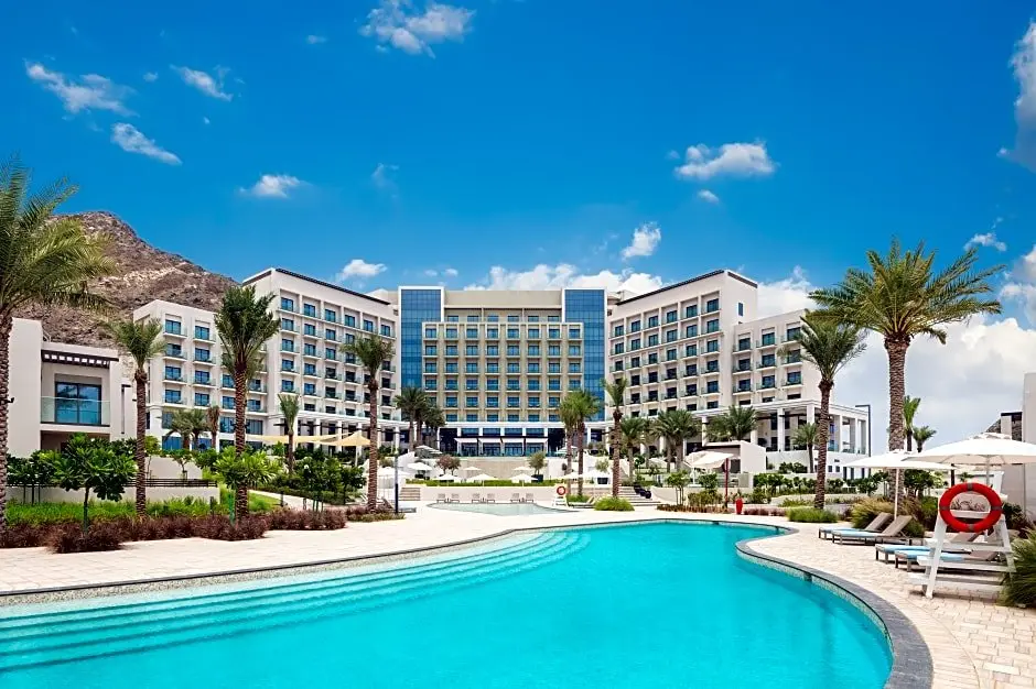 Дибба: Address Beach Resort Fujairah
