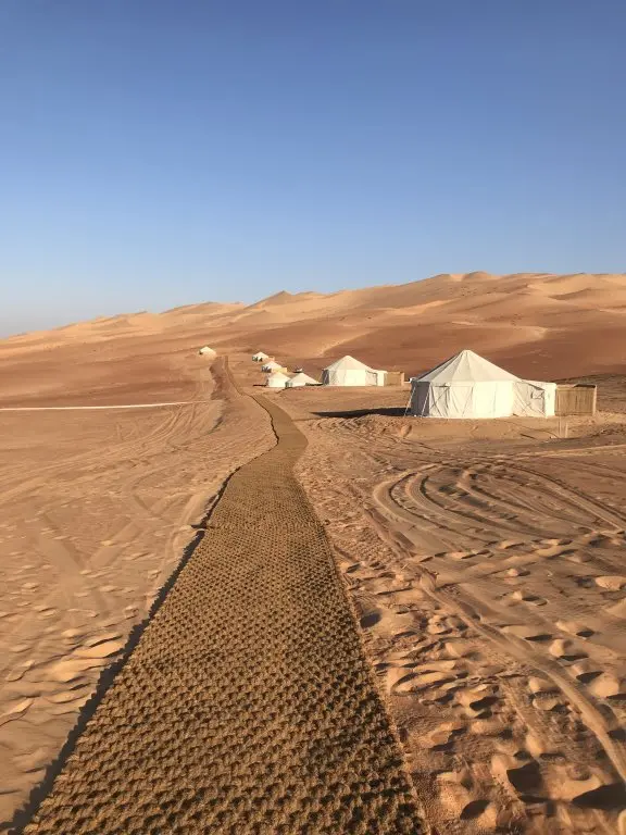 Мзира: Liwa Nights