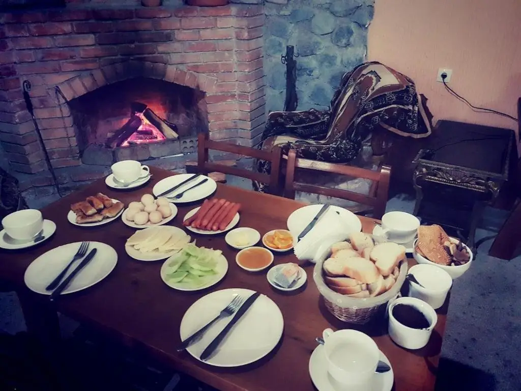 Телави: Hotel Villa Eniseli