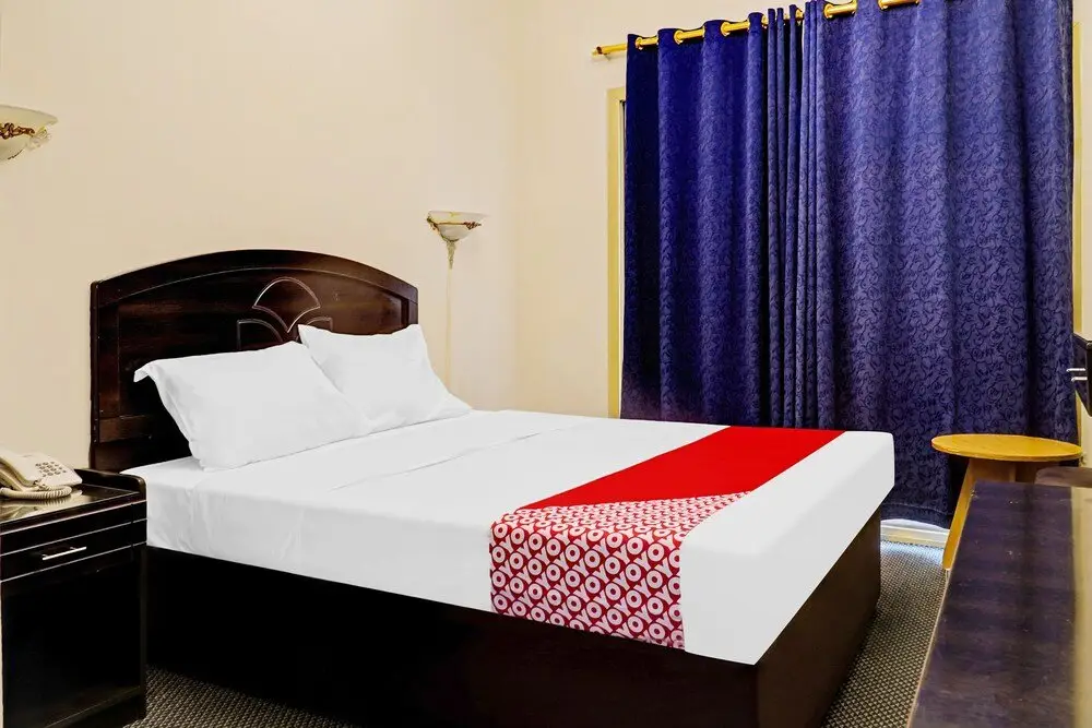 Дубай: Moon Creek Hotel by OYO Rooms