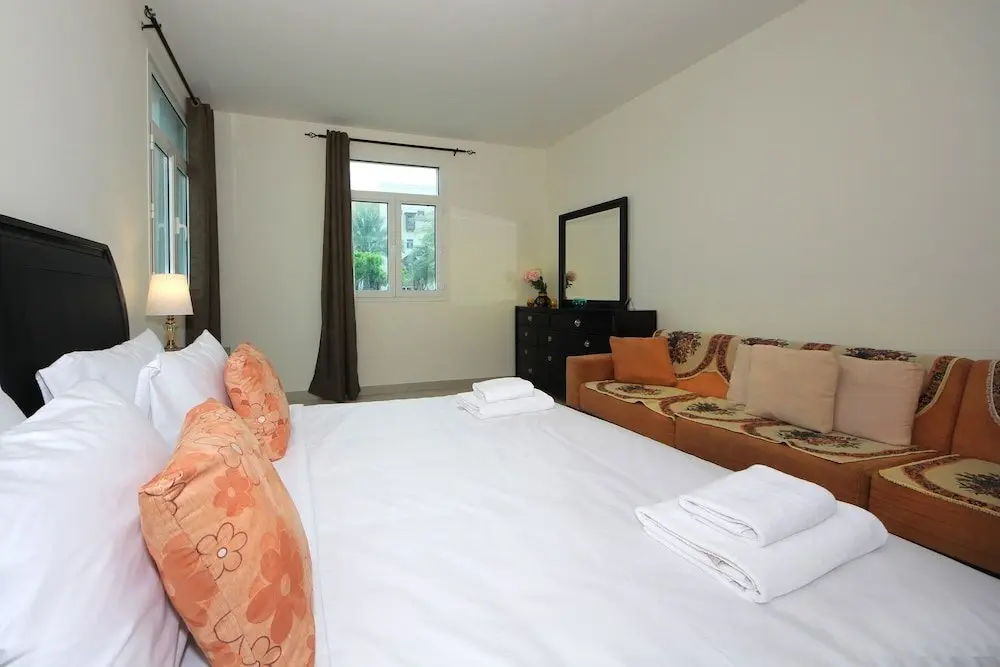 Дубай: Masakin Al Furjan by Signature Holiday Home