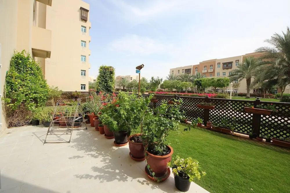 Дубай: Masakin Al Furjan by Signature Holiday Home