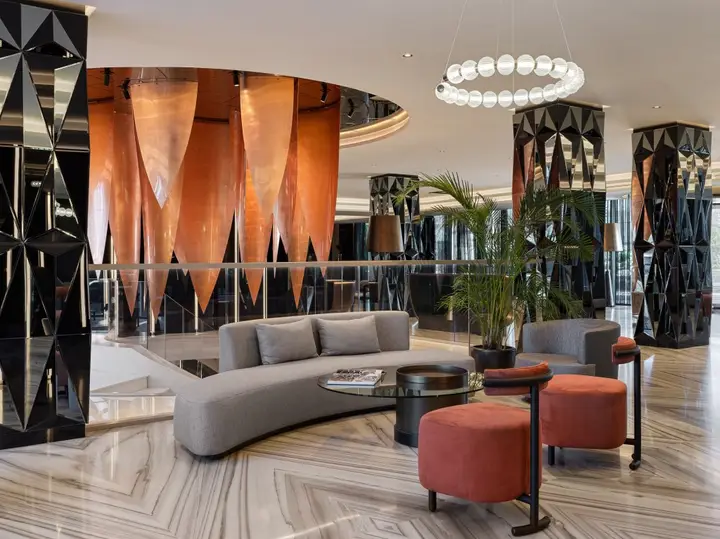 Ереван: Seven Visions Resort and Places, the Dvin