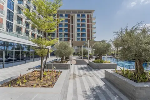 Stuning studio with balcony in Damac Celestia — фото 1