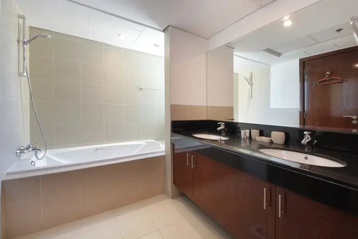 Дубай: Spacious Two Bedroom in 8 Boulevard Walk