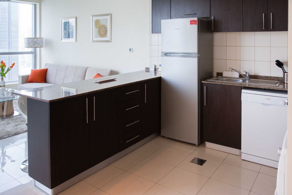 Дубай: Stylish apt with great views and good energy