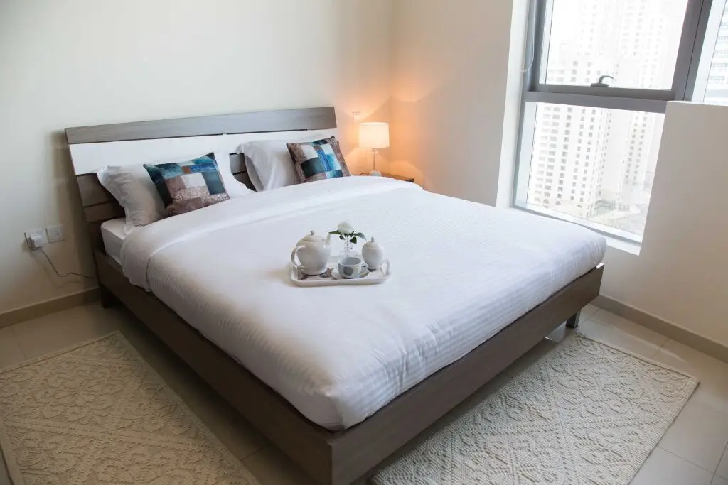 Дубай: Stylish apt with great views and good energy