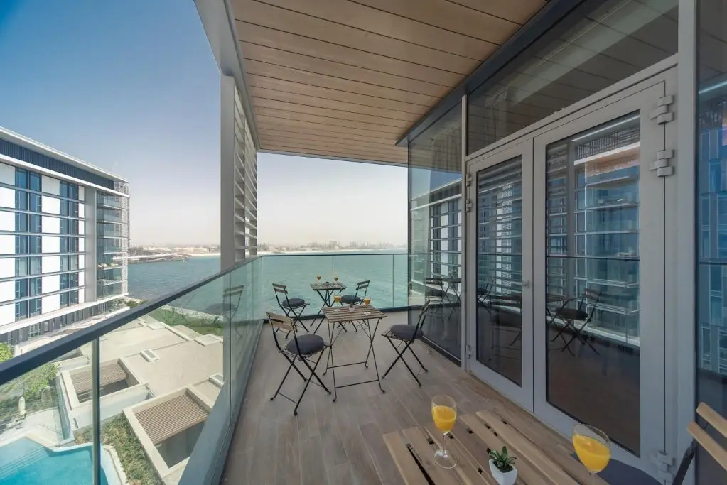 Stunning apartment in Bluewaters Island — фото 1