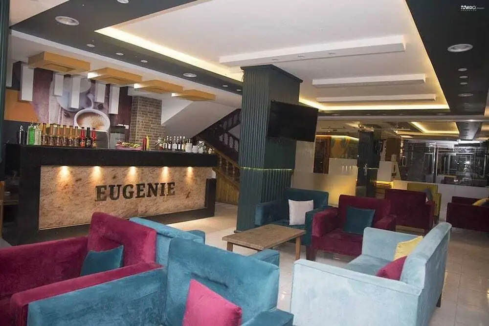 Рас-Эль-Бар: Emirates Hotel